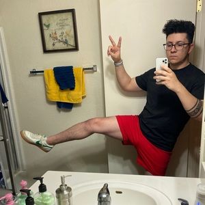 Meet your Posher, Andres